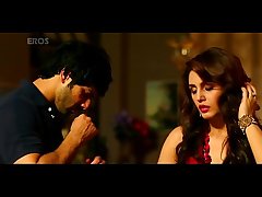 Huma qureshi hot bed scene with varun dhawan